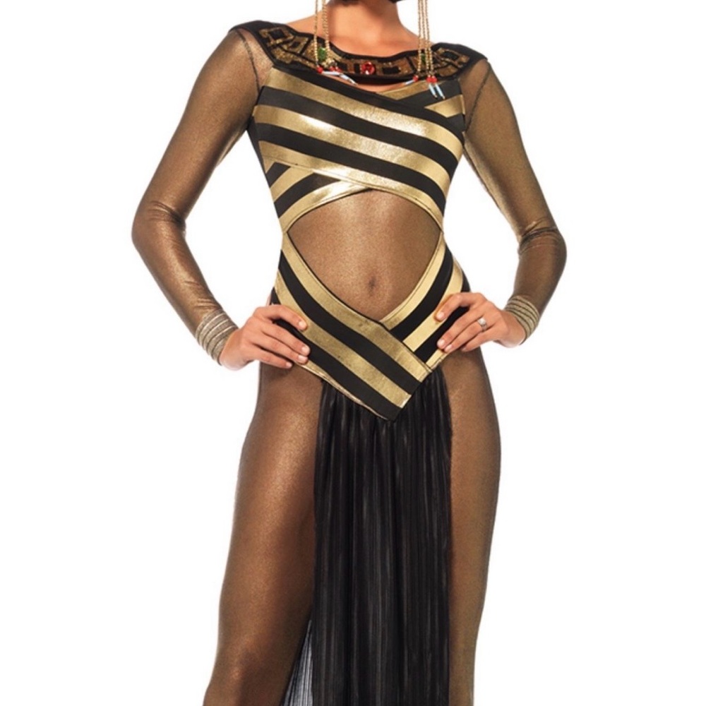 Nile queen Egyptian costume